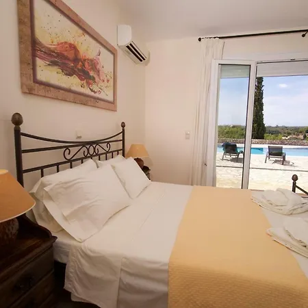 Villa Falcon Trapezaki (Kefalonia)